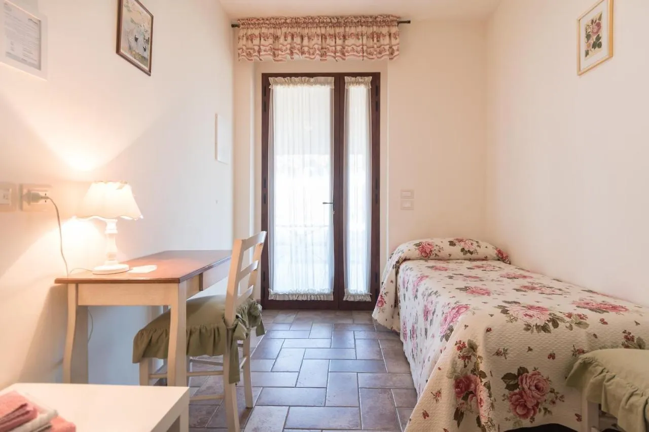 ****  Rosa Di Assisi Bed & Breakfast Bastia Umbra Italy