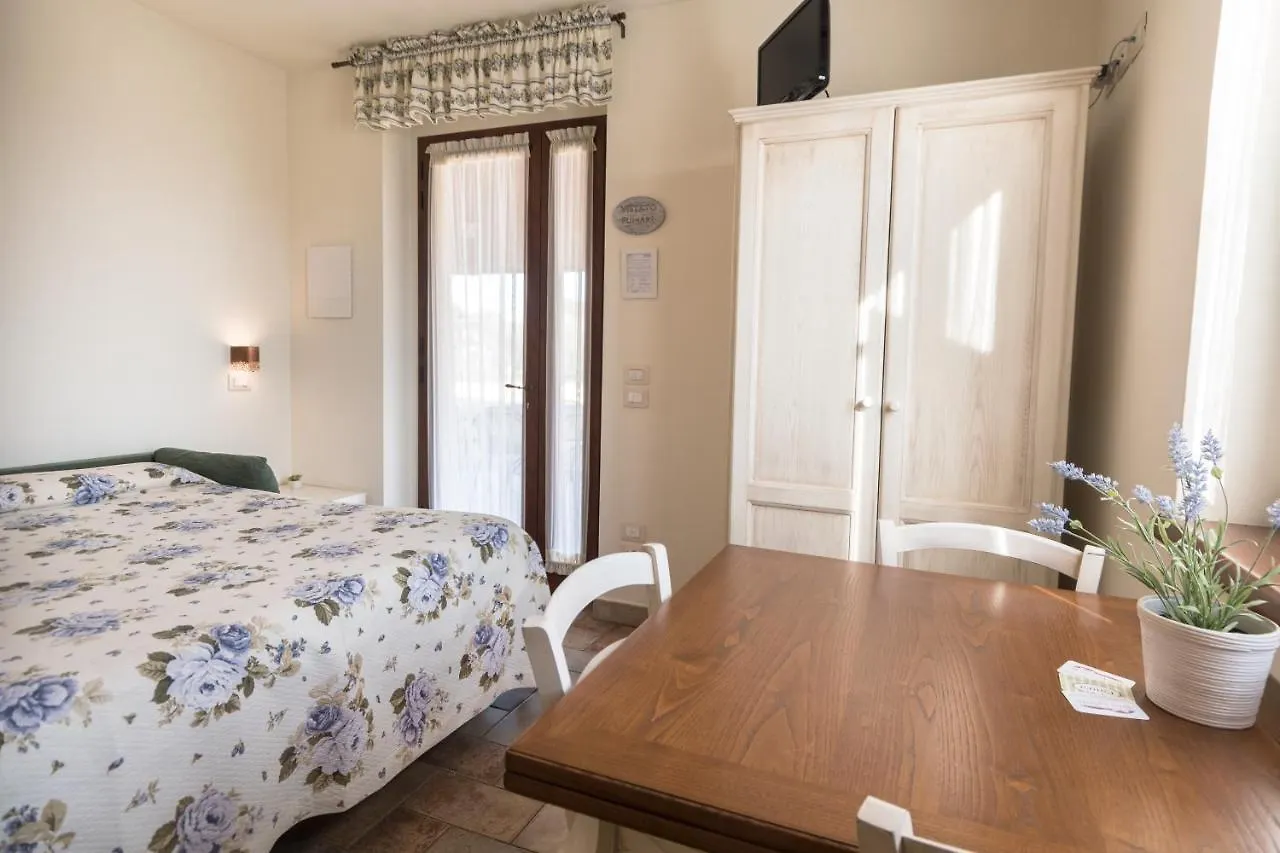 Rosa Di Assisi Bed & Breakfast Bastia Umbra 4*,